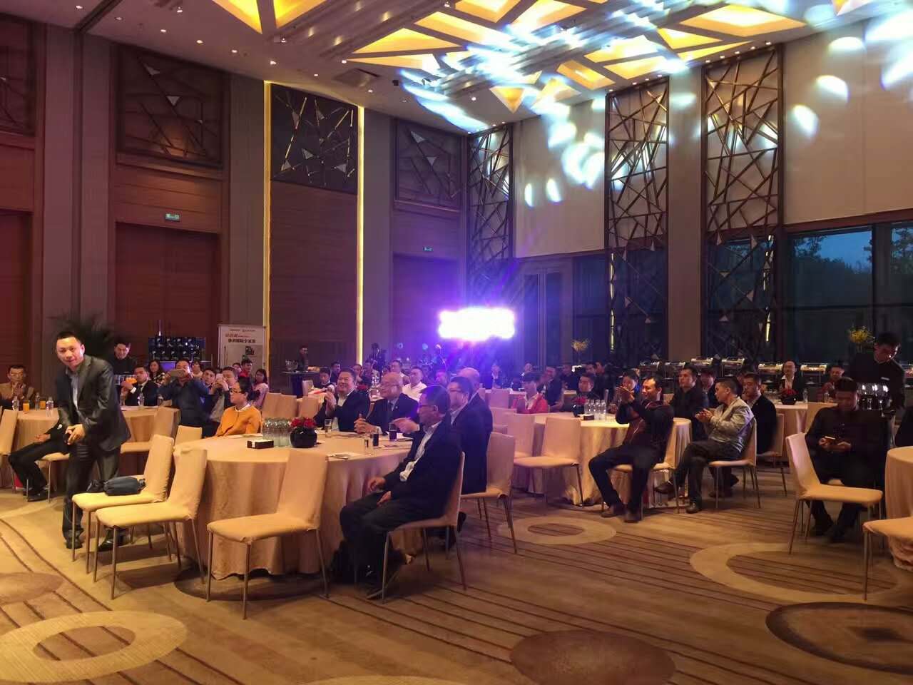 長(zhǎng)城潤(rùn)滑油，中國(guó)平安聯(lián)合推介會(huì)